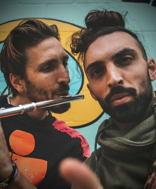 MAGIC GIANT