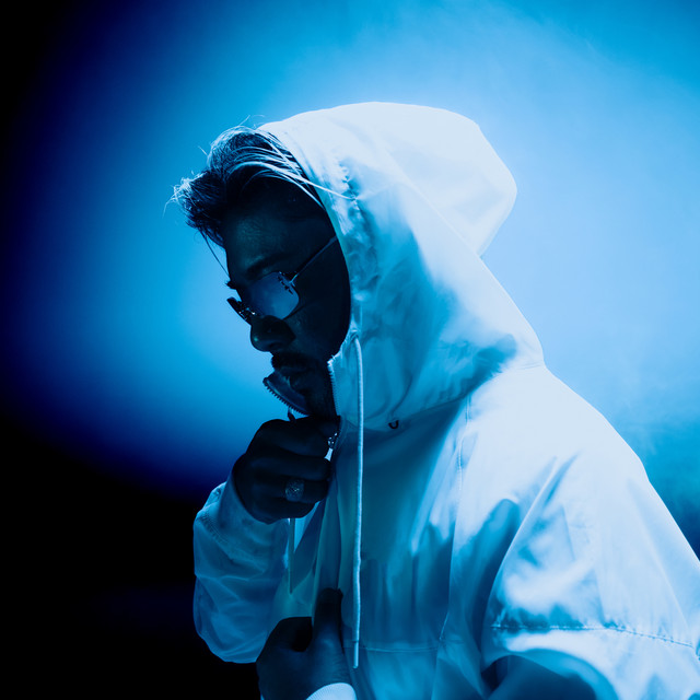 Wax Motif
